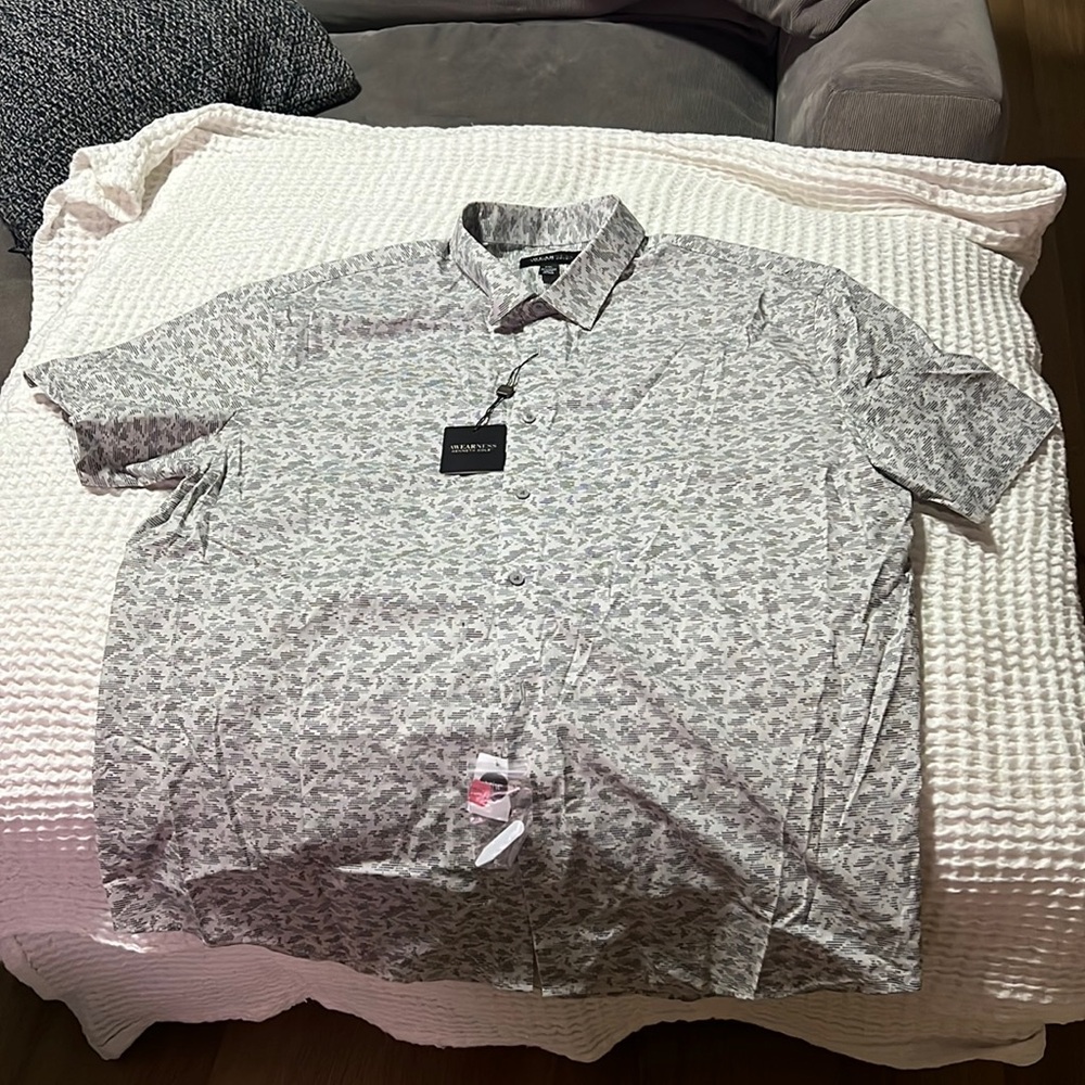 Brand new with tags. Kenneth Cole, short sleeve, button up collared shirt  XXL